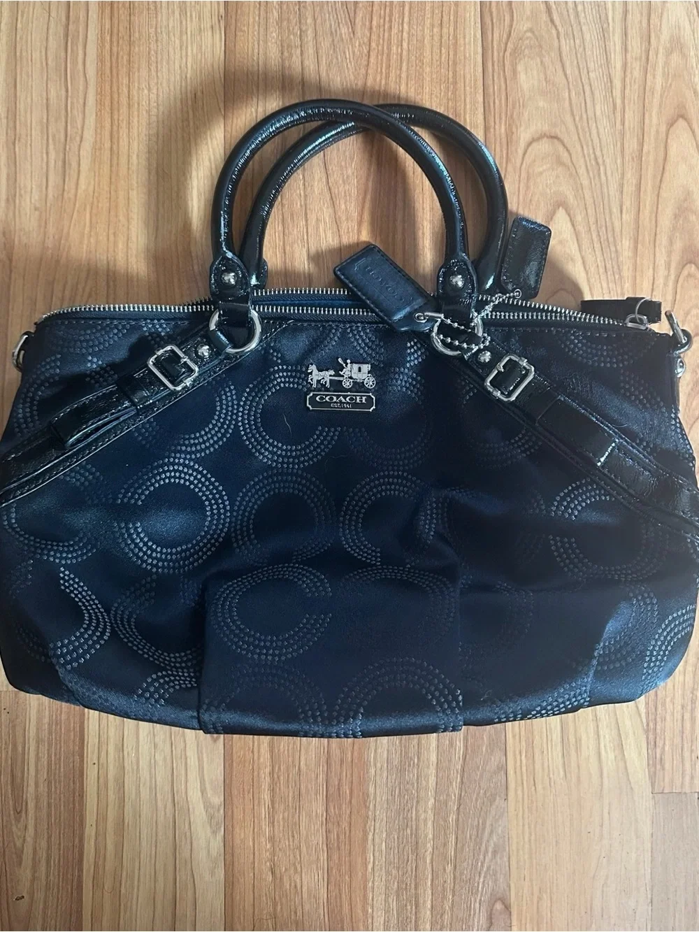 Coach Madison Dotted Op Art Sophia Satchel (100% Authentic)